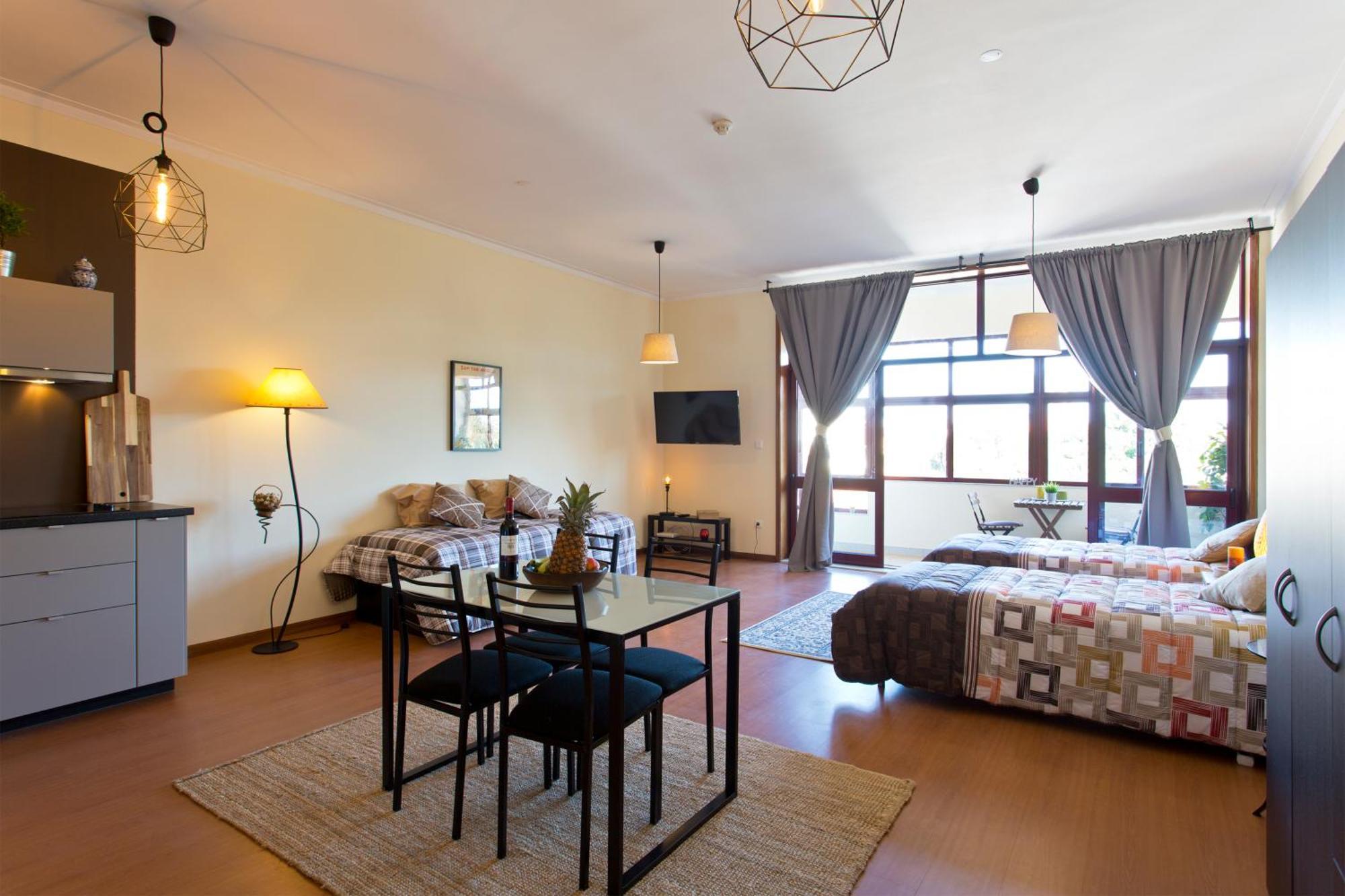 Cozy Sunny Flats By Hostwise Apartamento Porto Exterior foto