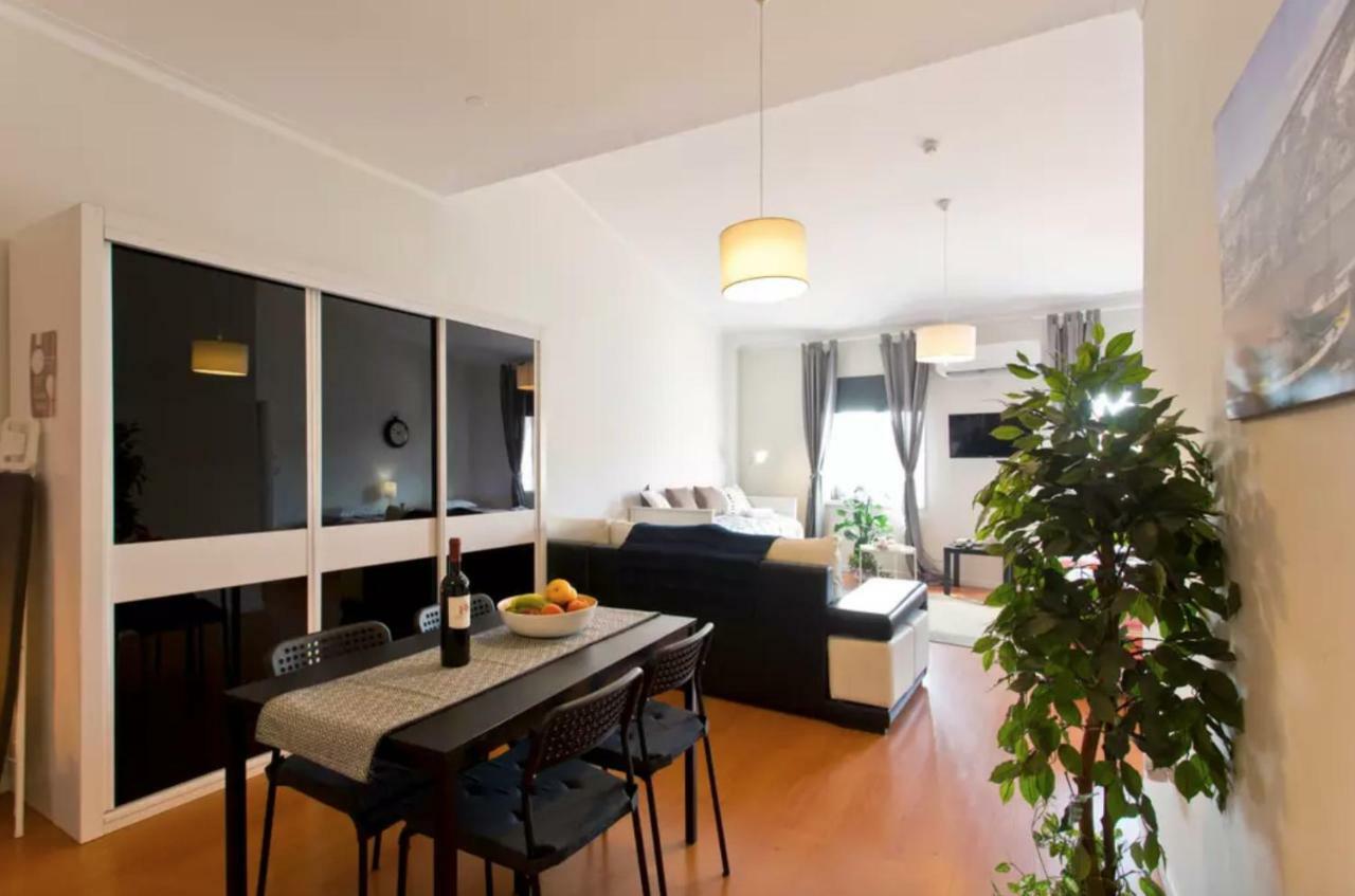 Cozy Sunny Flats By Hostwise Apartamento Porto Exterior foto