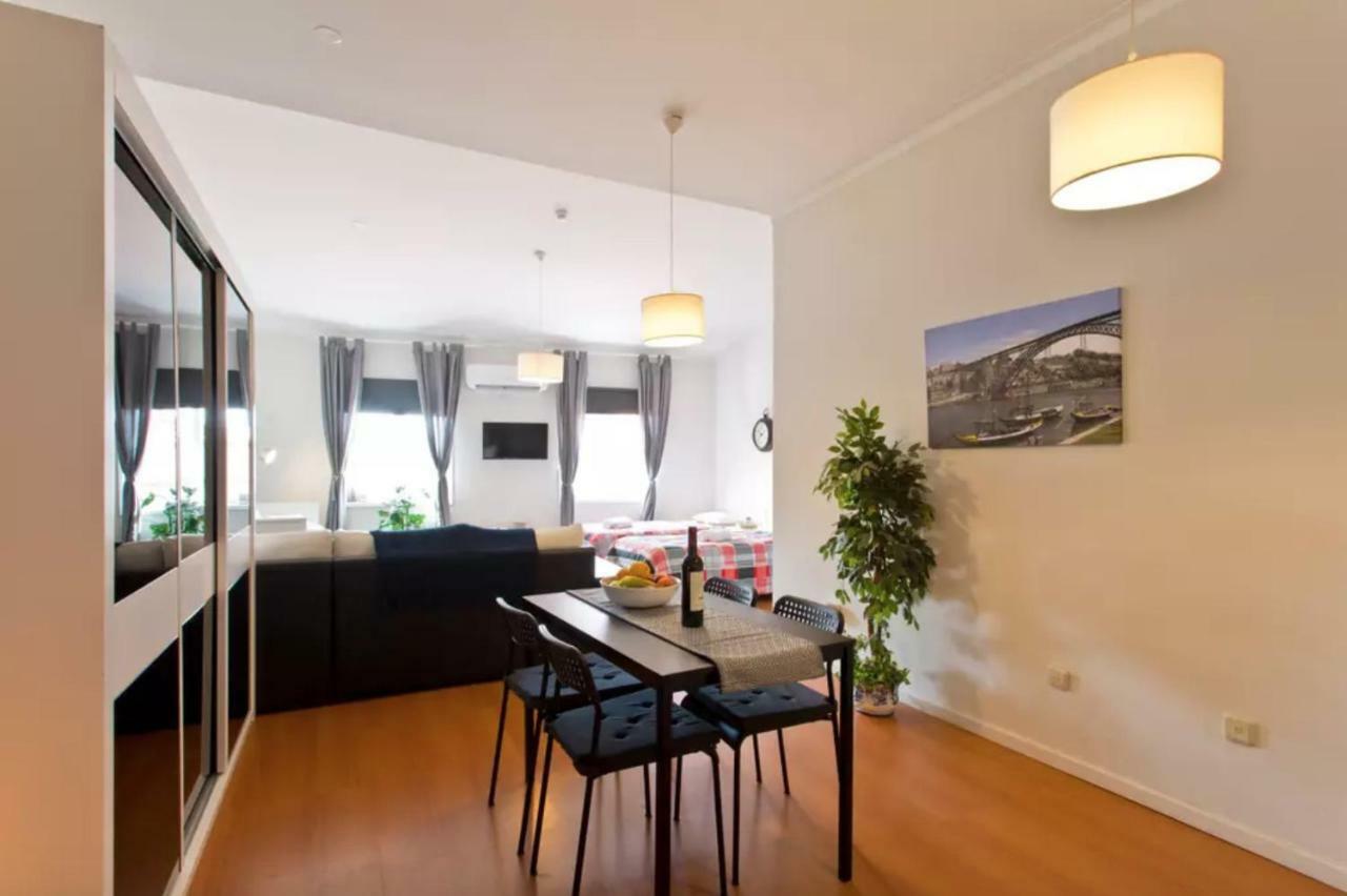 Cozy Sunny Flats By Hostwise Apartamento Porto Exterior foto